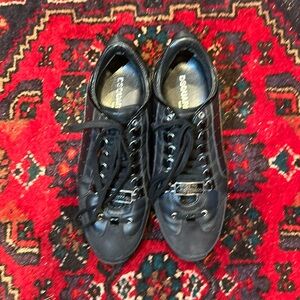 Men’s D squared running shoes like new